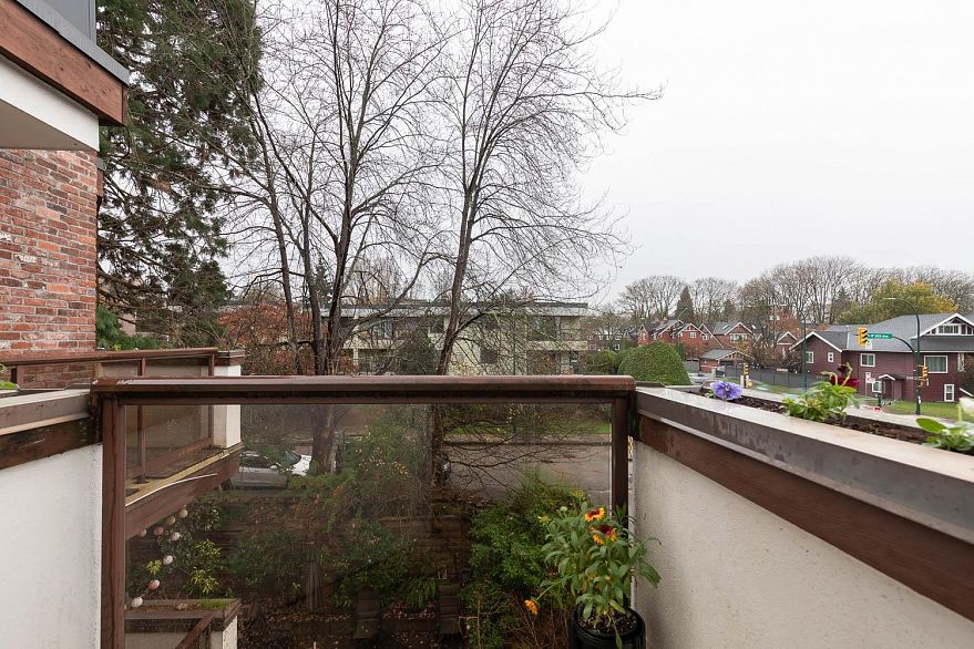 306 1775 W 10th Avenue