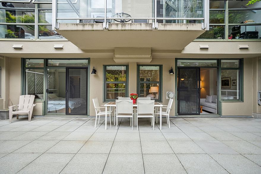 100 1688 Robson Street