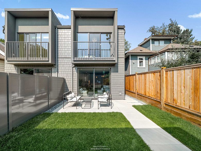 1 1120 E 23rd Avenue