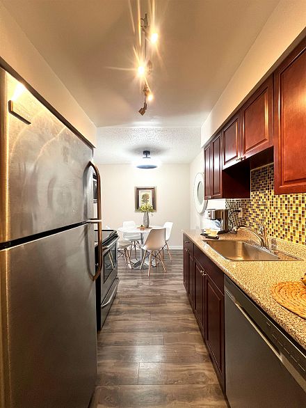 104 8775 Cartier Street