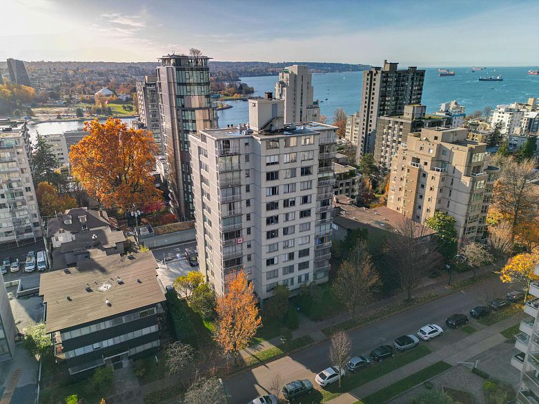 901 1250 Burnaby Street