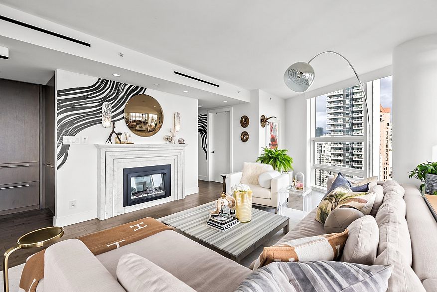 2502 499 Pacific Street