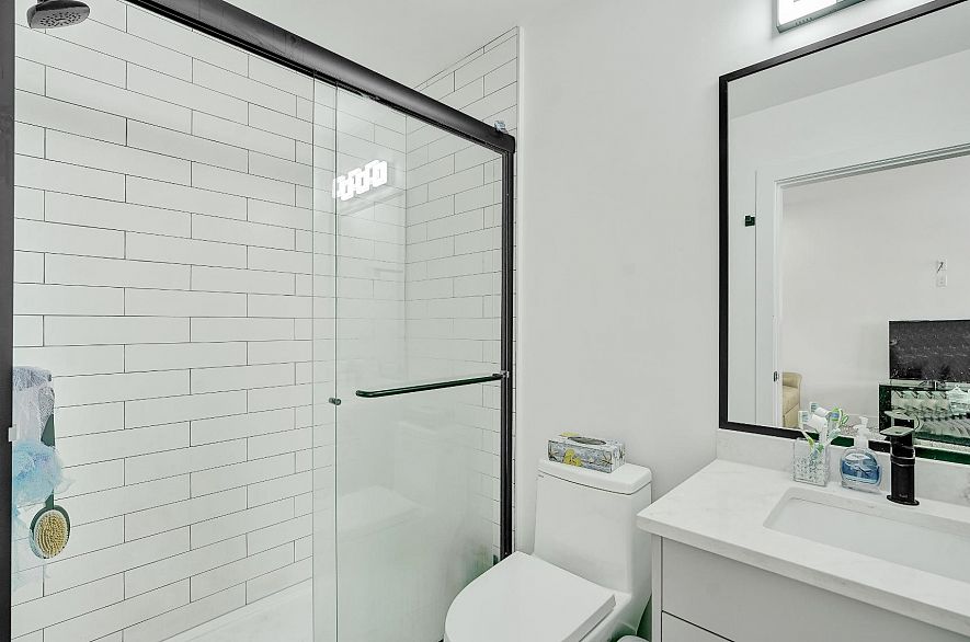 1421 E 62nd Avenue Avenue