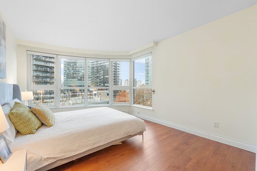 1001 535 Nicola Street