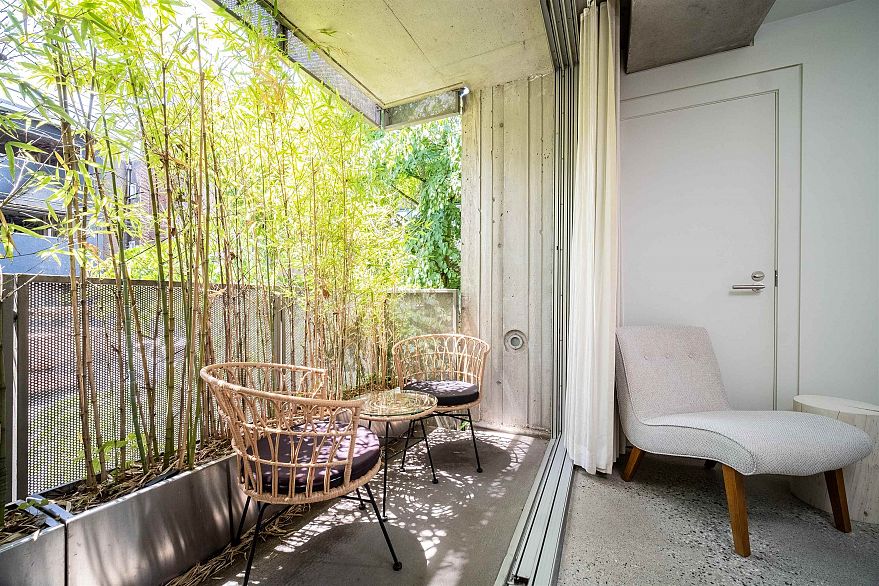 301 2386 CORNWALL AVENUE, Vancouver BC V6K 1B7