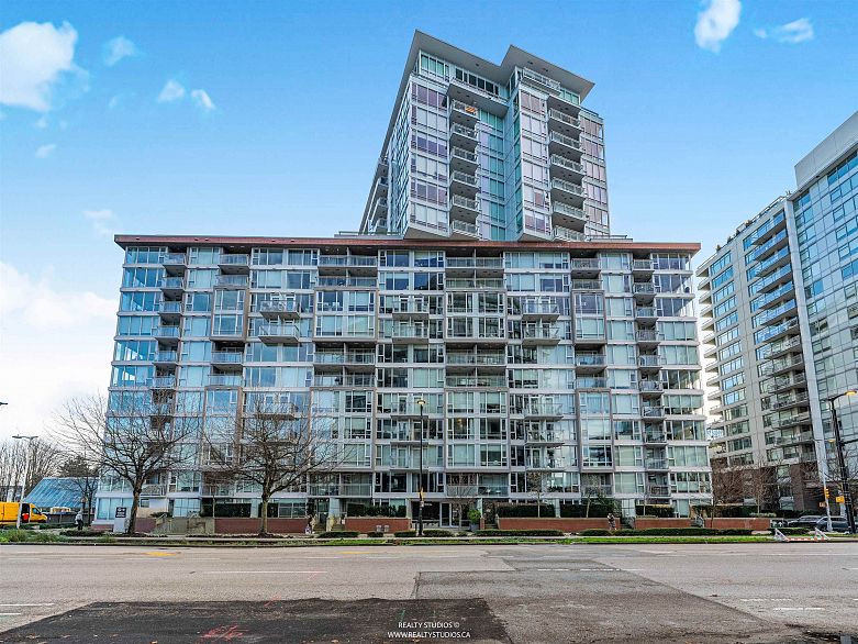 306 1618 Quebec Street