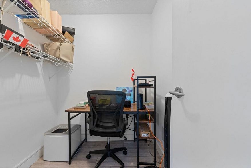 1006 939 Expo Boulevard