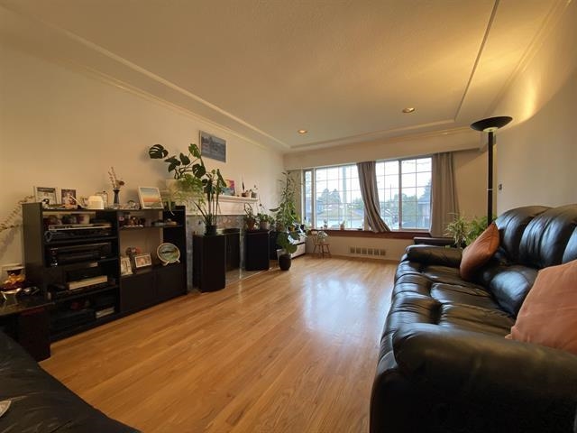 6828 Inverness Street