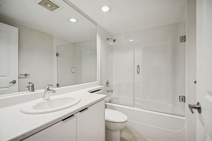 2103 1001 Richards Street