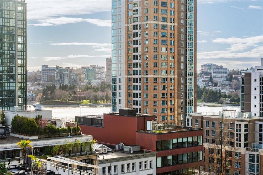 801 1238 Richards Street