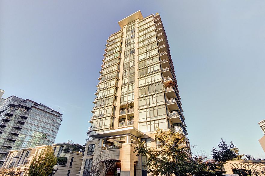 500 1863 Alberni Street