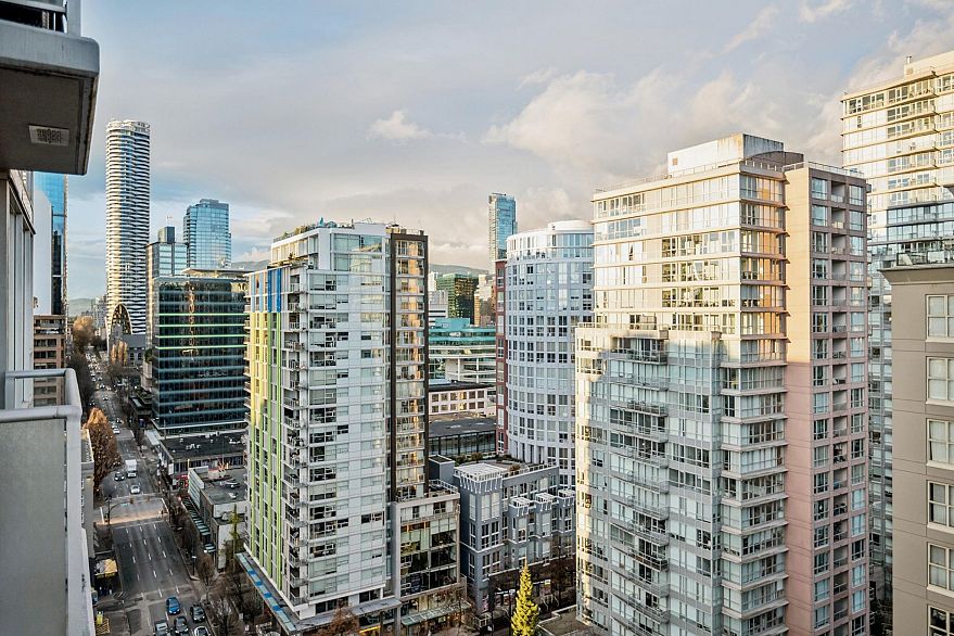 2103 1001 Richards Street