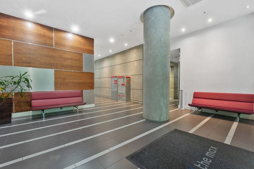 1006 939 Expo Boulevard