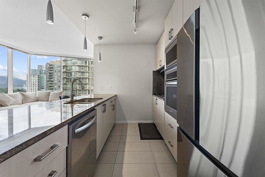 1705 1211 Melville Street