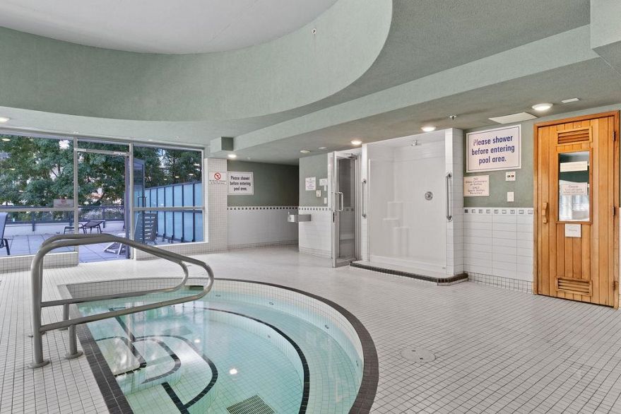 1006 939 Expo Boulevard