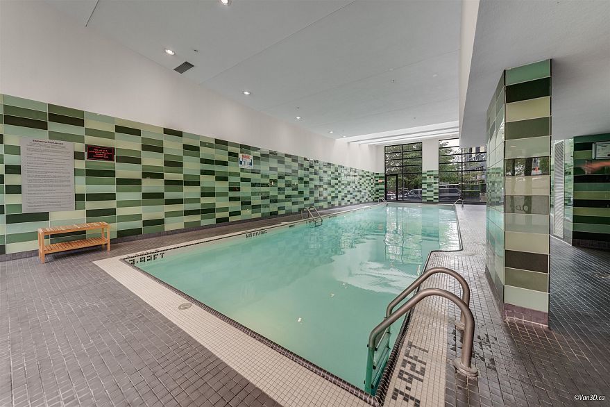 703 33 Smithe Street