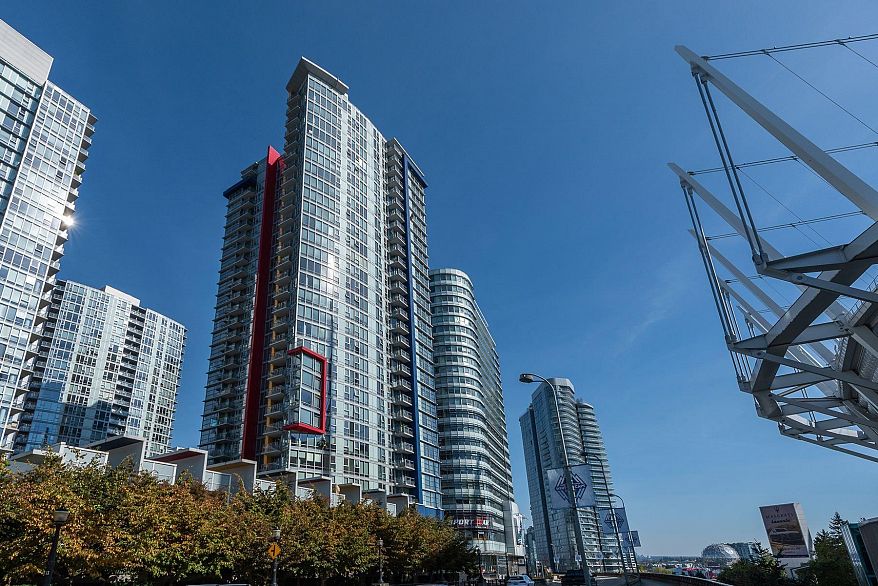 3108 111 W Georgia Street