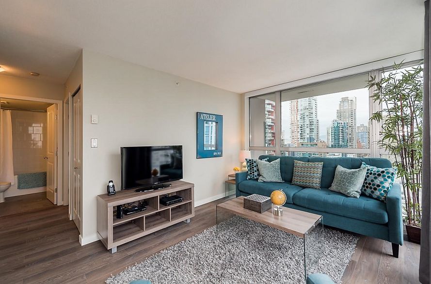 1801 1295 Richards Street