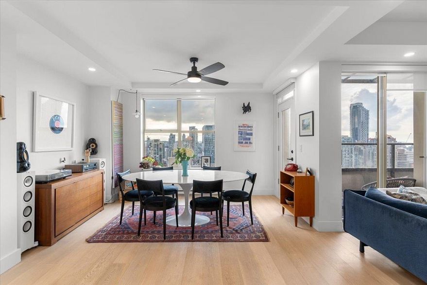 3001 969 Richards Street