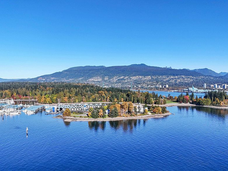 2803 1077 W Cordova Street