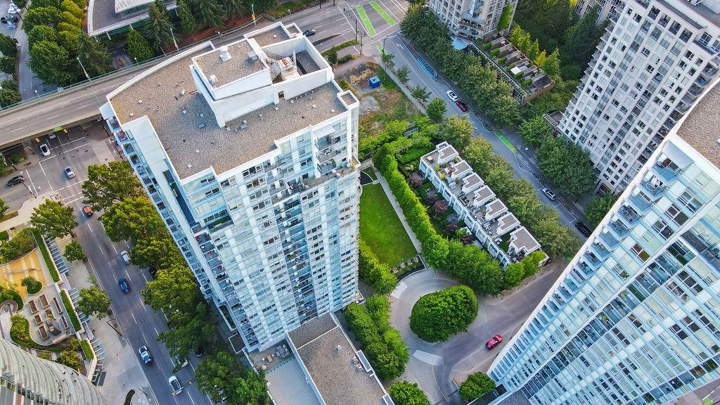 1006 939 Expo Boulevard