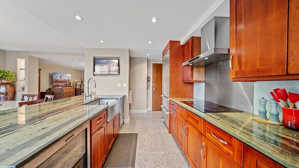 404 4900 Cartier Street