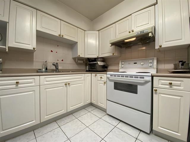 6828 Inverness Street