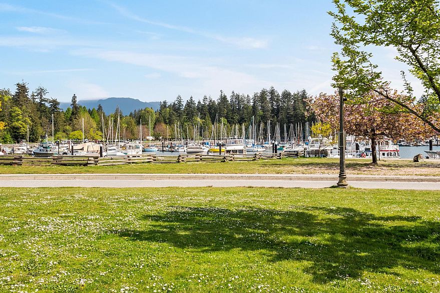 500 1863 Alberni Street