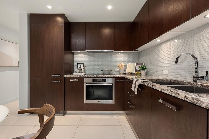 1109 1028 Barclay Street