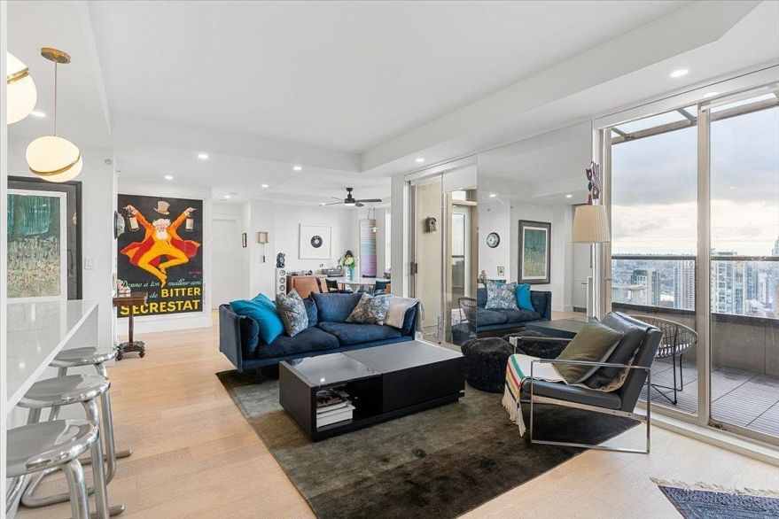 3001 969 Richards Street