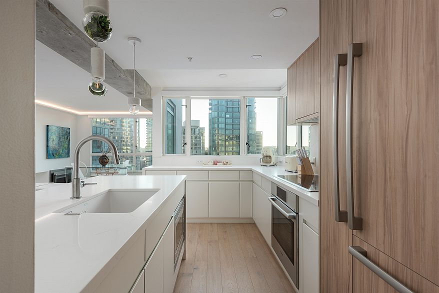 2601 1238 Melville Street