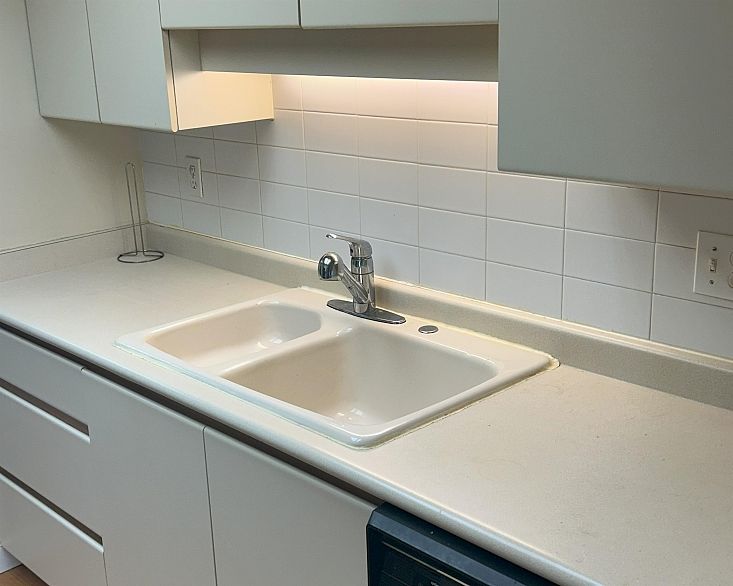 904 1331 Homer Street