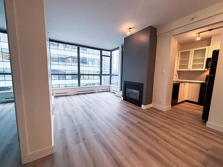 703 1238 Burrard Street