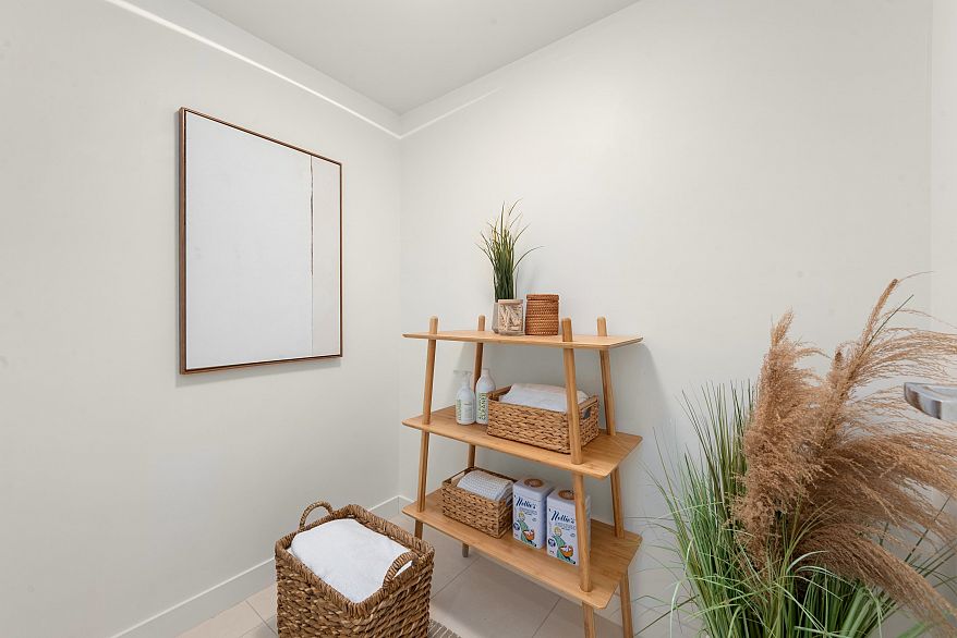 1109 1028 Barclay Street