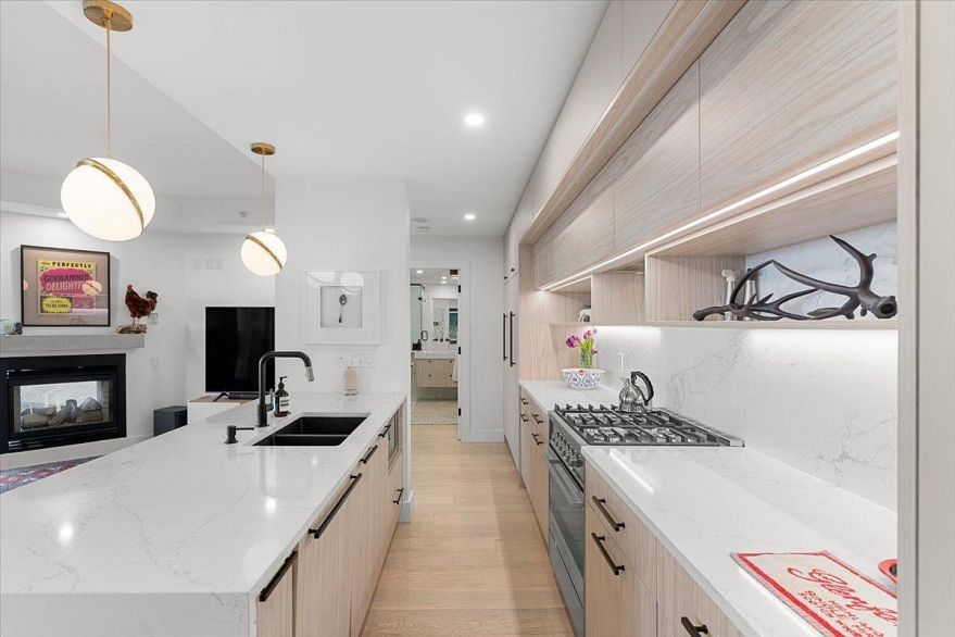 3001 969 Richards Street