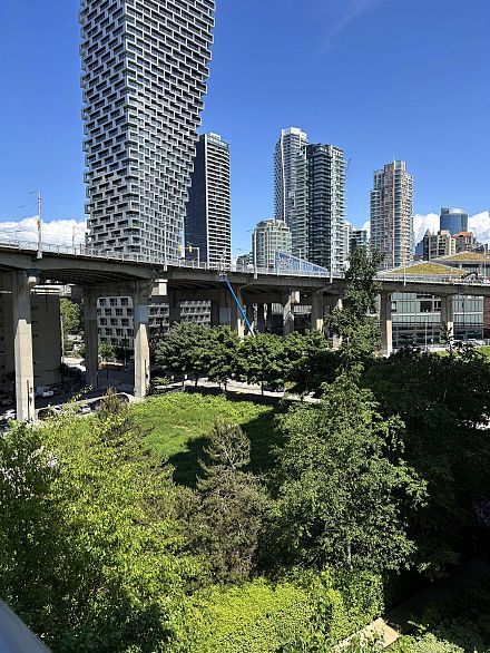 906 638 BEACH AVENUE, Vancouver BC V6Z 3A9