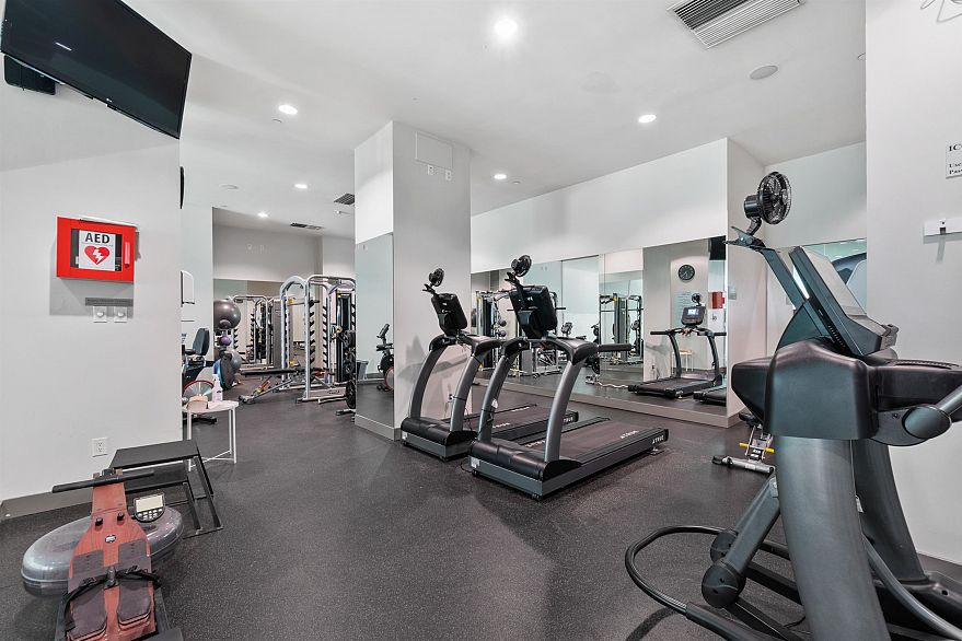 906 638 BEACH AVENUE, Vancouver BC V6Z 3A9