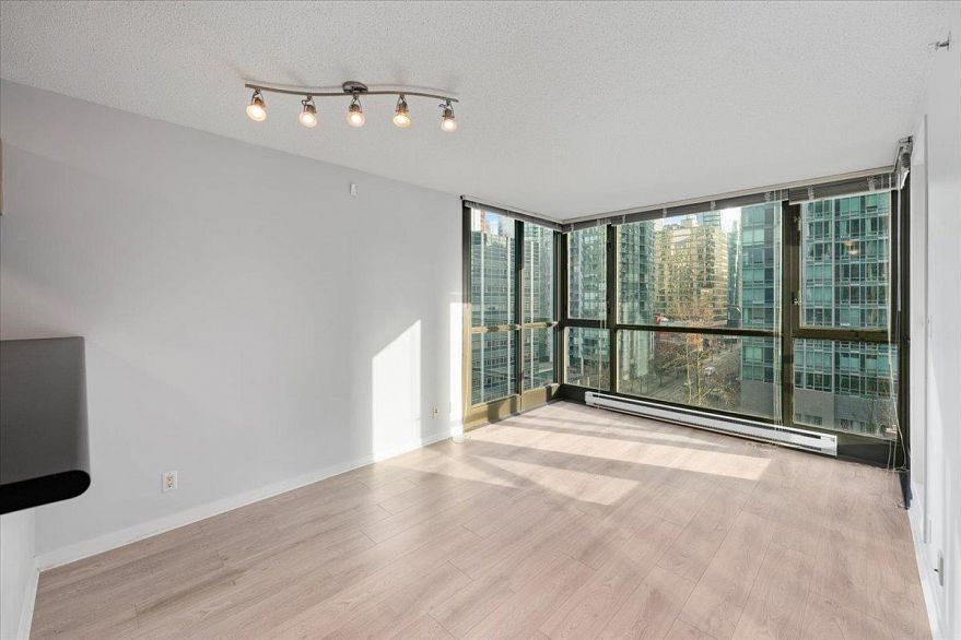 901 1331 Alberni Street