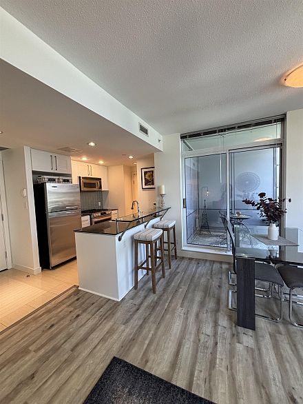 906 638 BEACH AVENUE, Vancouver BC V6Z 3A9