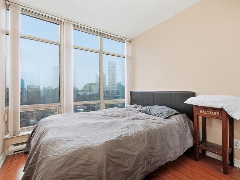 2101 1200 Alberni Street