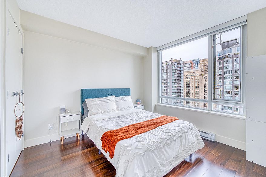 1807 1088 Richards Street