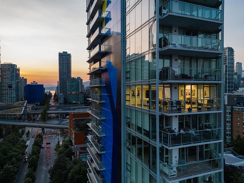 1701 499 Pacific Street