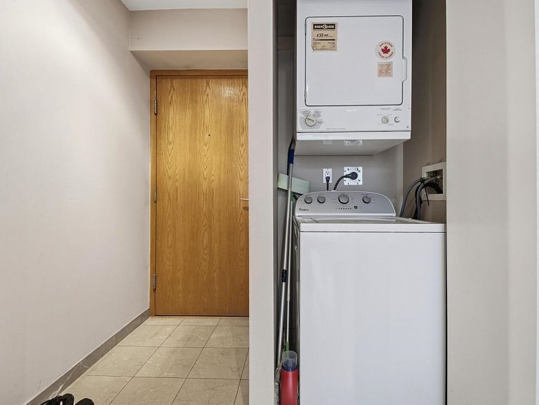 2101 1200 Alberni Street