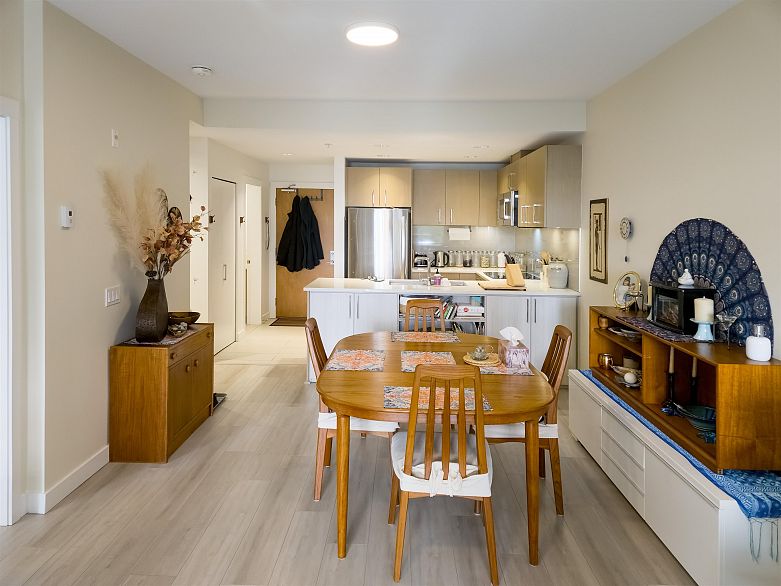 218 5983 Gray Avenue