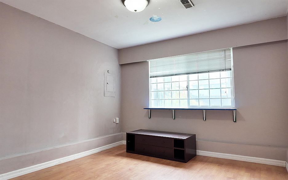 5872 Culloden Street