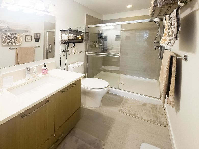 218 5983 Gray Avenue