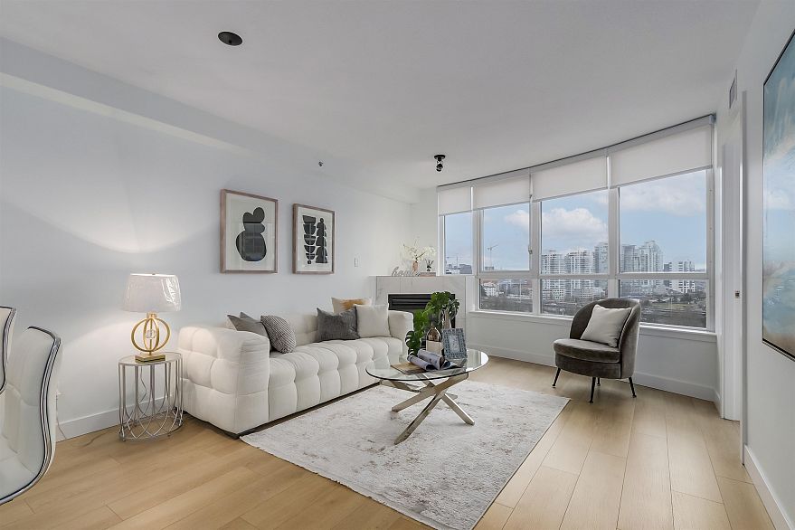 1209 63 Keefer Place