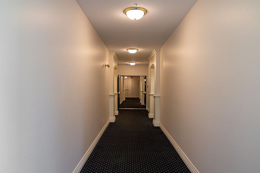 427 5835 Hampton Place