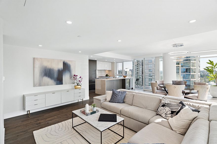 1701 499 Pacific Street