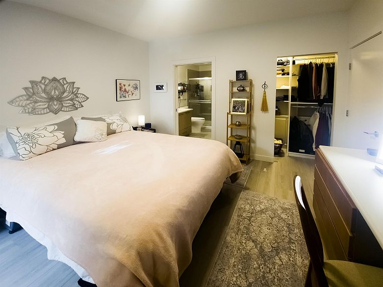 218 5983 Gray Avenue